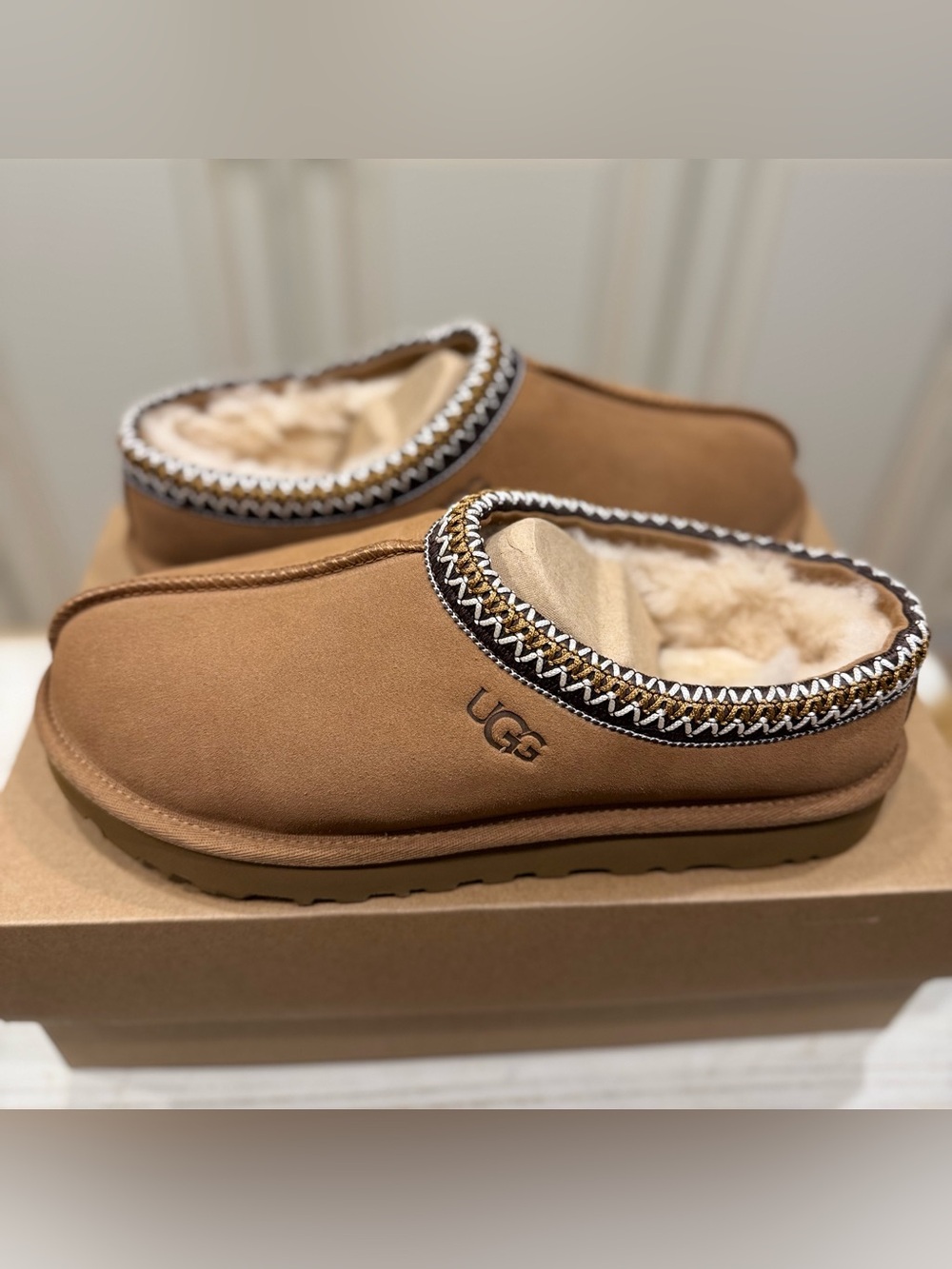 UGG • Tasman II • Chestnut Suede Slip-On Clog with Contrast Trim • NWT - Picture 4 of 6